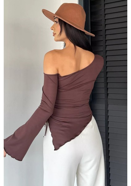 Bel Büzgülü Asimetrik Kesim Kadın Bluz P-00018456 fırsatları