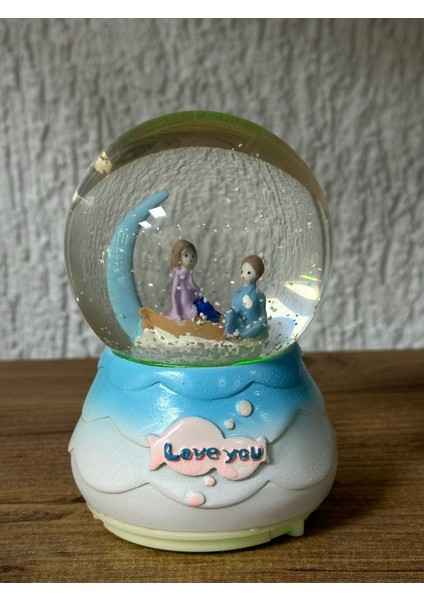 Sevgili Hilal Temalı Işıklı Müzikli Pilli Orta Boy Kar Küresi Dekoratif Hediyelik Eşya Müzik Kutusu modelleri