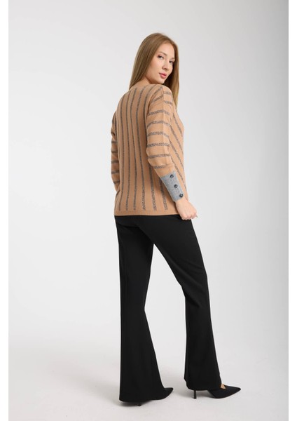 Kadın Bej Simli V Yaka Kazak