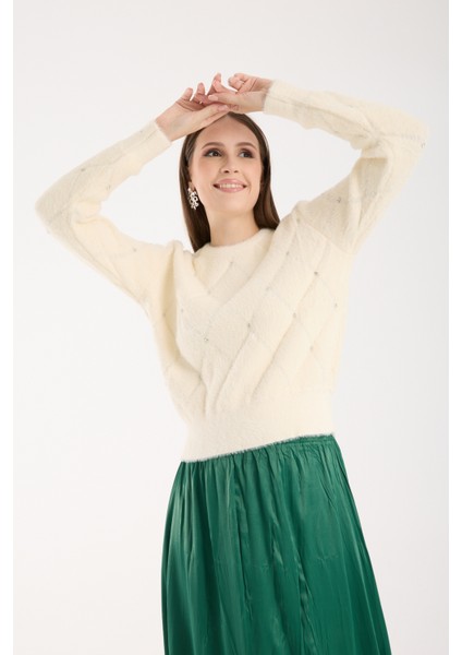 Kadın Ekru Sakal Iplik Taş Detaylı Bisiklet Yaka Triko Kazak fiyatları