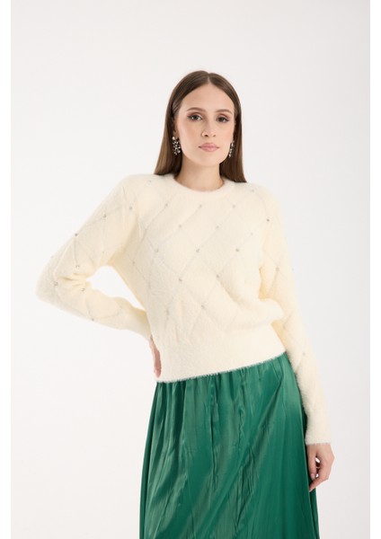Kadın Ekru Sakal Iplik Taş Detaylı Bisiklet Yaka Triko Kazak fırsatları