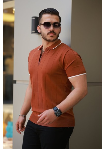 Erkek Fermuar Yakalı Çizgi Dokulu Kısa Kollu Tişört