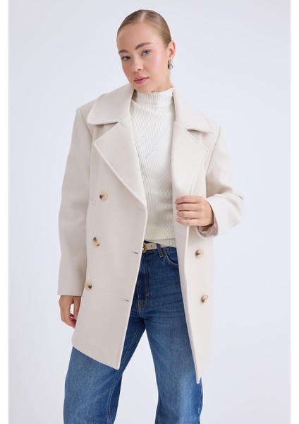 Düğmeli Büyük Cepli Kısa Kaşe Kaban indirimleri