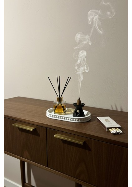 Dekoratif Oval Beton Boncuklu Zen Tepsi & Sunum Tabağı | Minimalist Başucu Takı Standı modelleri