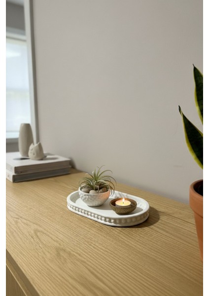 Dekoratif Oval Beton Boncuklu Zen Tepsi & Sunum Tabağı | Minimalist Başucu Takı Standı