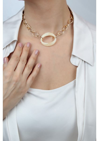 Kemik Görünümlü Halka Detay Choker Kolye