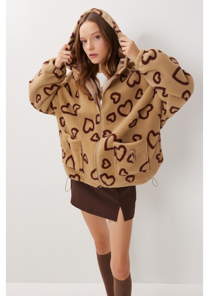 Kapüşonlu Kalpli Oversize Peluş Mont LCI0058 Bisküvi fiyatları