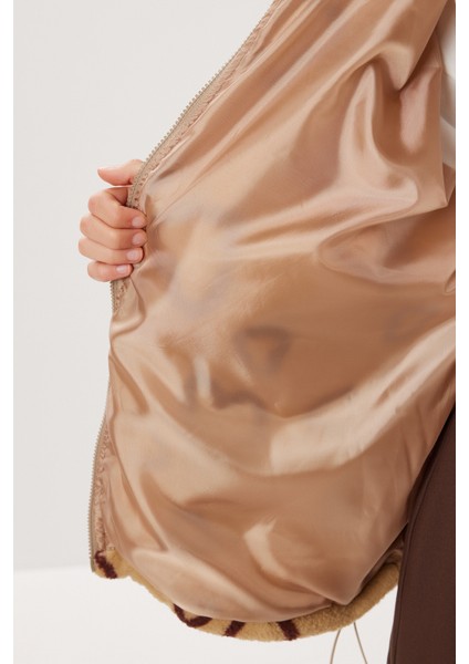 Kapüşonlu Kalpli Oversize Peluş Mont LCI0058 Bisküvi indirimleri