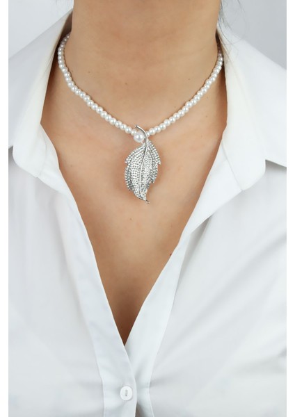Zirkon Taşlı Yaprak Figürlü Inci Kolye