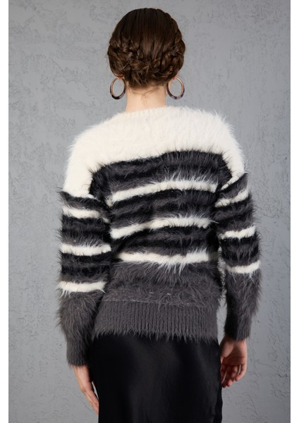 Beyaz-Füme Sakal Iplik Çizgili Bisiklet Yaka Triko Kazak fırsatları