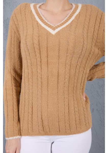 Kadın Bej Sakal Iplik Kontrast Biyeli V Yaka Triko Kazak indirimleri