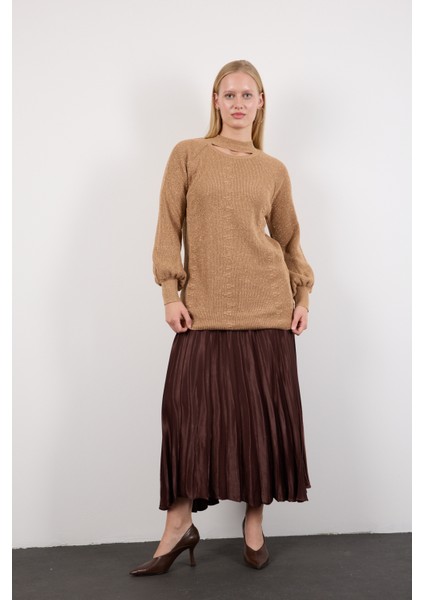 Kadın Bej Reglan Balon Kollu Choker Yaka Simli Triko Kazak