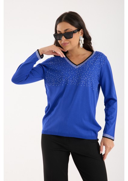 Kadın Saks Mavisi Viskon Kumaş Taş Detaylı Kontrast Sim Biyeli V Yaka Triko Bluz