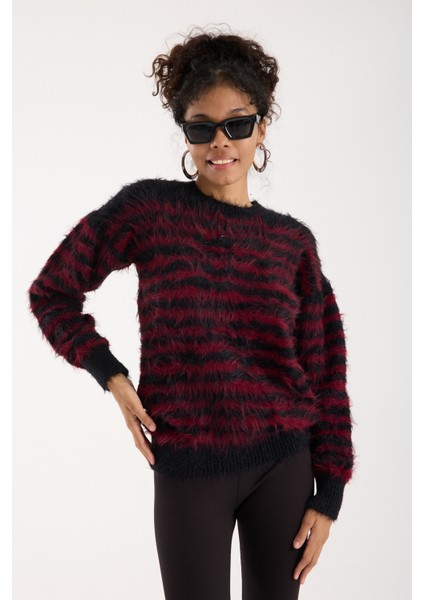Kadın Siyah-Bordo Sakal Iplik Çizgili Bisiklet Yaka Triko Kazak