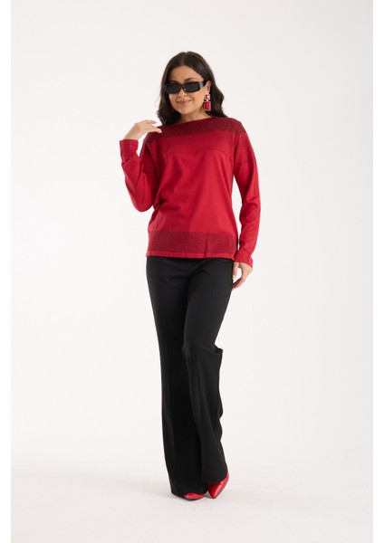 Kadın Kırmızı Viskon Kumaş Kayık Yaka Simli Triko Bluz