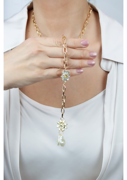 Kristal Çiçek Figürlü Uzun Kolye fırsatları