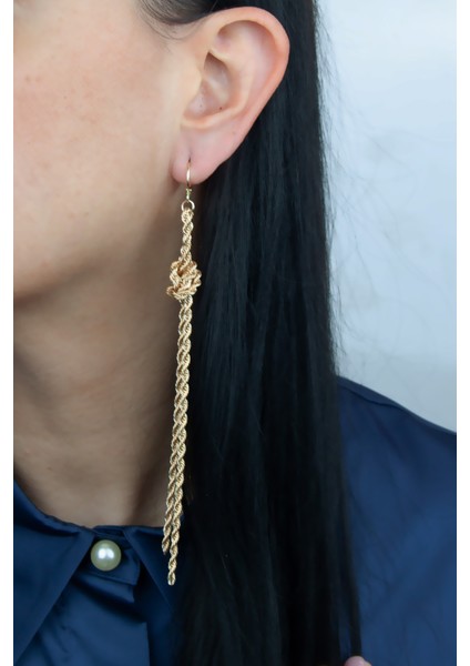 Burgu Zincir Sallantı Küpe