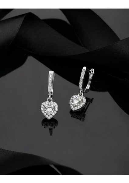 925 Ayar Zirkon Taşlı Rodyum Pırlanta Işıltılı Sallantılı Kalp Gümüş Küpe