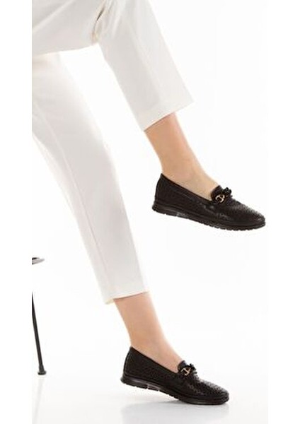 Siyah Kadın Zincir Detaylı Yumuşak Hafif Rahat Tabanlı Yazlık Loafer Günlük Babet Anne Ayakkabı fiyatları