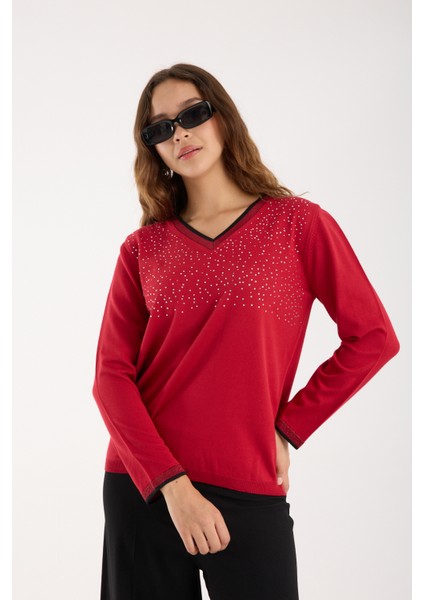 Kadın Kırmızı Viskon Kumaş Taş Detaylı Kontrast Sim Biyeli V Yaka Triko Bluz