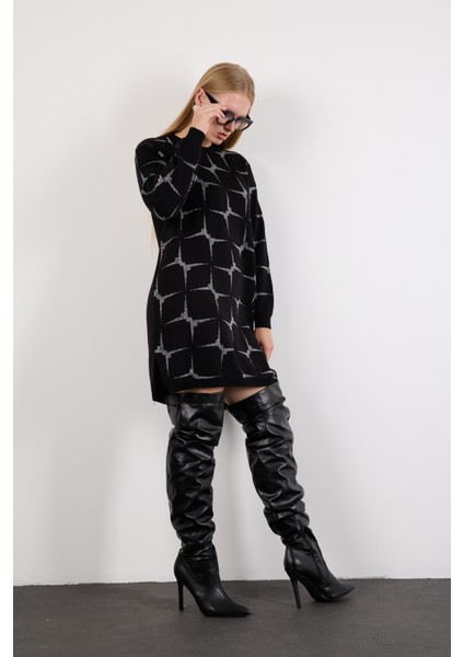 Kadın Siyah Yan Yırtmaçlı Bisiklet Yaka Sim Desenli Triko Bluz indirimleri