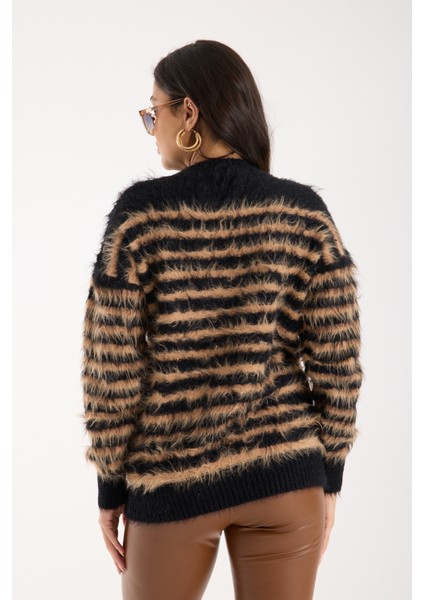 Kadın Siyah-Bej Sakal Iplik Çizgili Bisiklet Yaka Triko Kazak