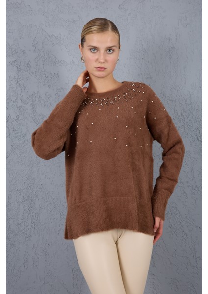 Kadın Kahve Sakal Iplik Yan Yırtmaçlı Inci Detaylı Bisiklet Yaka Triko Kazak