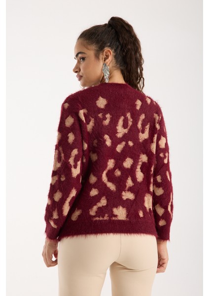 Kadın Bordo Sakal Iplik Taş ve Inci Detaylı Bisiklet Yaka Triko Kazak