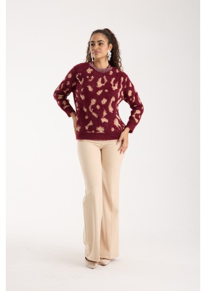 Kadın Bordo Sakal Iplik Taş ve Inci Detaylı Bisiklet Yaka Triko Kazak