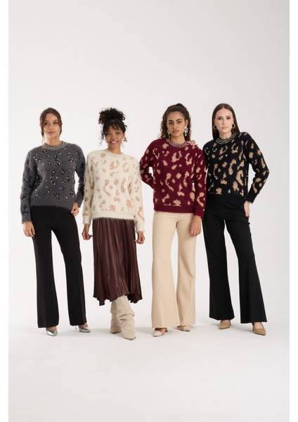 Kadın Bordo Sakal Iplik Taş ve Inci Detaylı Bisiklet Yaka Triko Kazak