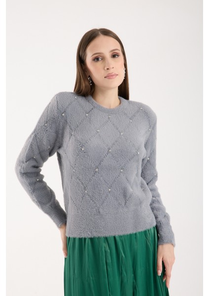 Kadın Gri Sakal Iplik Taş Detaylı Bisiklet Yaka Triko Kazak indirimleri