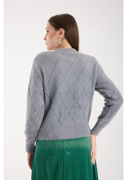 Kadın Gri Sakal Iplik Taş Detaylı Bisiklet Yaka Triko Kazak