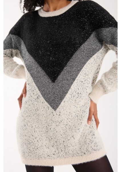 Kadın Ekru Simli Sakal Iplik Renk Bloklu Bisiklet Yaka Triko Kazak