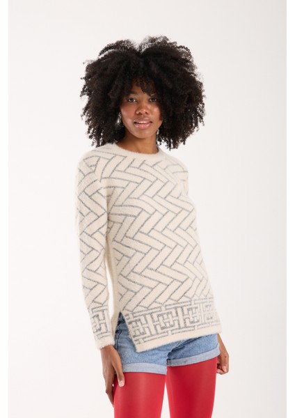 Kadın Ekru Simli Sakal Iplik Yan Yırtmaçlı Bisiklet Yaka Triko Kazak indirimleri