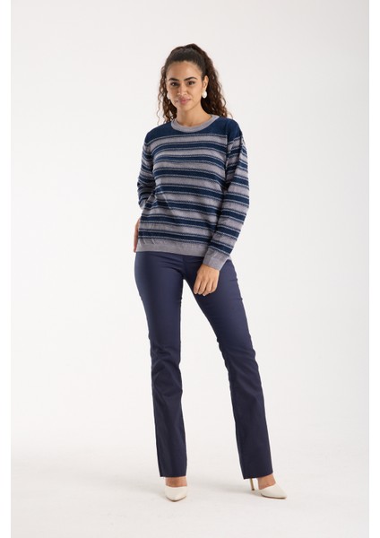 Kadın Laci-Gri Çizgili Çapraz Kontrast Dikiş Detaylı Şönil Kadife Triko Bluz