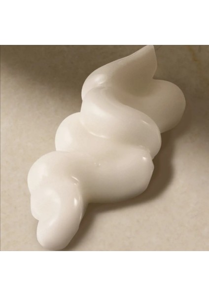 Milk & Honey Gold Nemlendirici El Kremi indirimleri