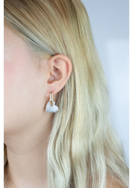 Zirkon Taşlı Kalp Figürlü Küpe