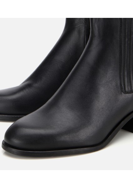 01BOH312660A100 KADIN Deri Siiyah Lastik Detaylı Bilekte Düz Bot modelleri