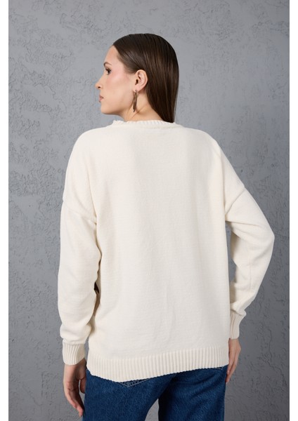 Kadın Beyaz Şönil Kadife Renk Bloklu Bisiklet Yaka Triko Kazak fırsatları