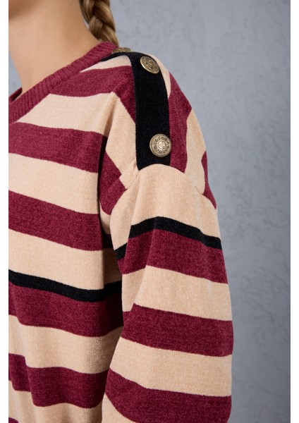 Kadın Bordo-Krem Çizgili Şönil Kadife Bisiklet Yaka Omuzda Düğme Detaylı Triko Kazak indirimleri