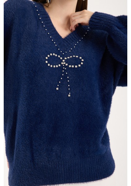 Kadın Koyu Laci Sakal Iplik Balon Kollu Taş ve Inci Detaylı V Yaka Triko Kazak fırsatları
