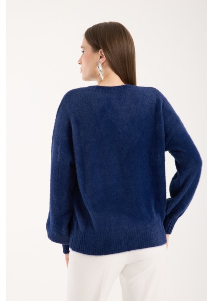 Kadın Koyu Laci Sakal Iplik Balon Kollu Taş ve Inci Detaylı V Yaka Triko Kazak