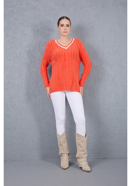 Kadın Turuncu Sakal Iplik Kontrast Biyeli V Yaka Triko Kazak