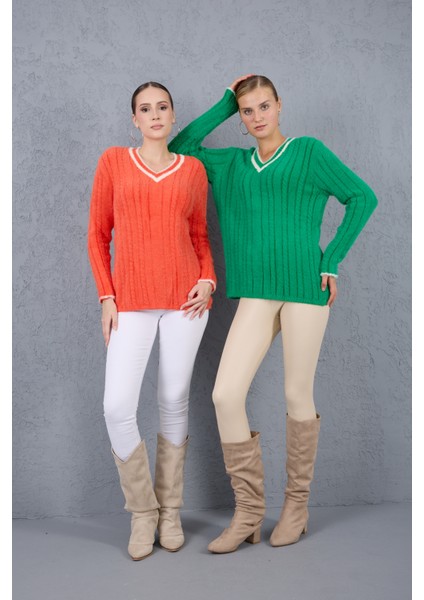 Kadın Turuncu Sakal Iplik Kontrast Biyeli V Yaka Triko Kazak