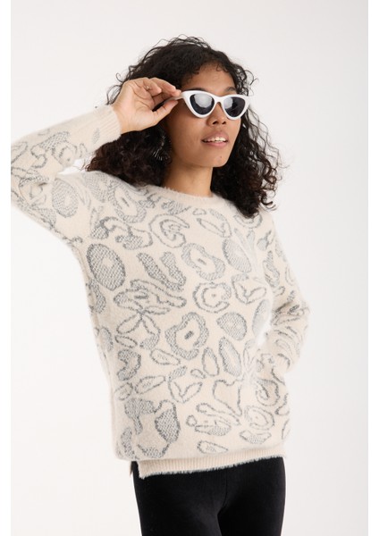 Kadın Ekru Simli Sakal Iplik Yan Yırtmaçlı Bisiklet Yaka Triko Kazak fiyatları