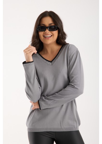Kadın Gri Elit Viskon Kumaş Kontrast Sim Biyeli V Yaka Triko Bluz