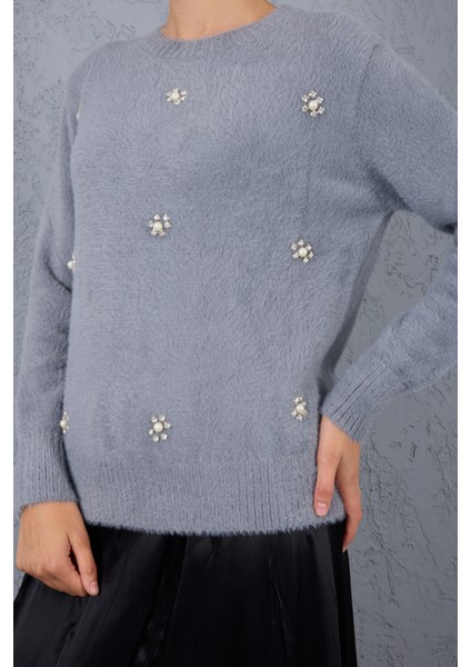 Kadın Gri Sakal Iplik Taş ve Inci Detaylı Bisiklet Yaka Triko Kazak indirimleri