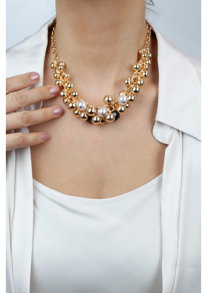 Inci ve Küp Kristal Detay Gold Salkım Kolye modelleri