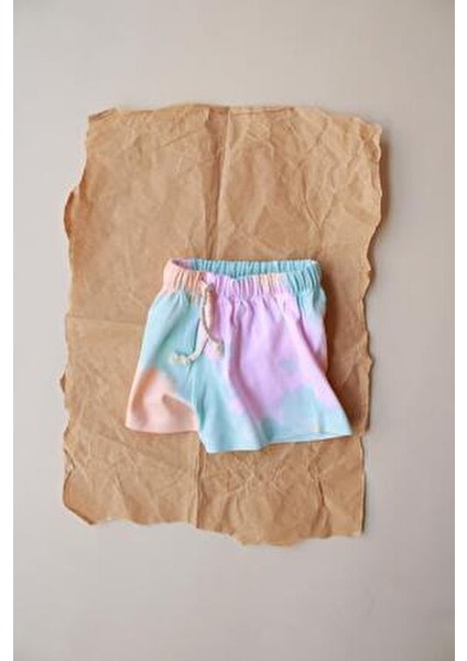 Batik Desenli Basic Şort fiyatları