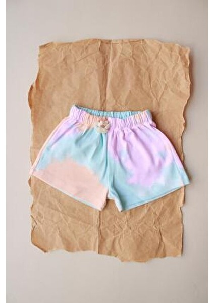 Batik Desenli Basic Şort modelleri